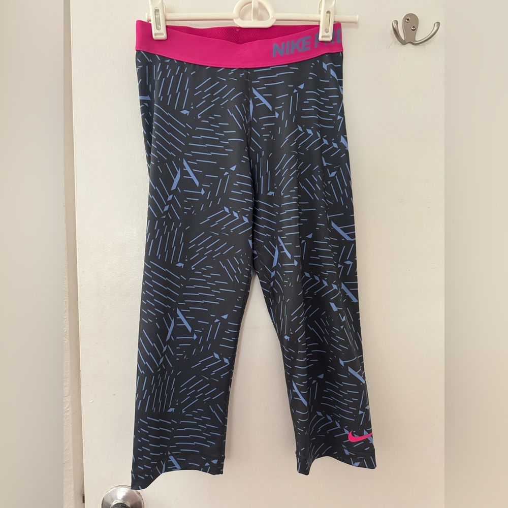 Nike Dri-fit Leggings with Black and Blue Design size small like new